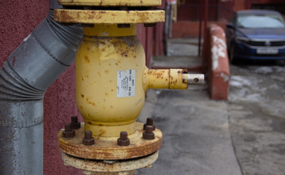 Депутат призвал запретить взыскание долгов за ЖКХ с добросовестных плательщиков под видом платежей за СОИ Депутат призвал запретить взыскание долгов за ЖКХ с добросовестных плательщиков под видом платежей за СОИ