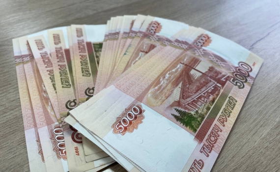 Курс рубля в сентябре: отмена валютных ограничений и геополитика определят динамику — прогноз