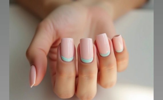 Френч в классическом стиле устарел: вот как преобразился трендовый маникюр — кому подойдёт обновлённый Френч в классическом стиле устарел: вот как преобразился трендовый маникюр — кому подойдёт обновлённый